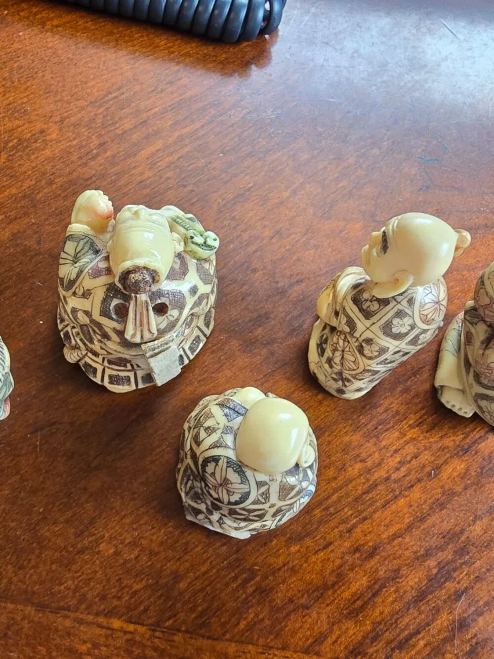 Set of 5 Vintage-Style Asian Decorative Figurines - Intricate Etched Design